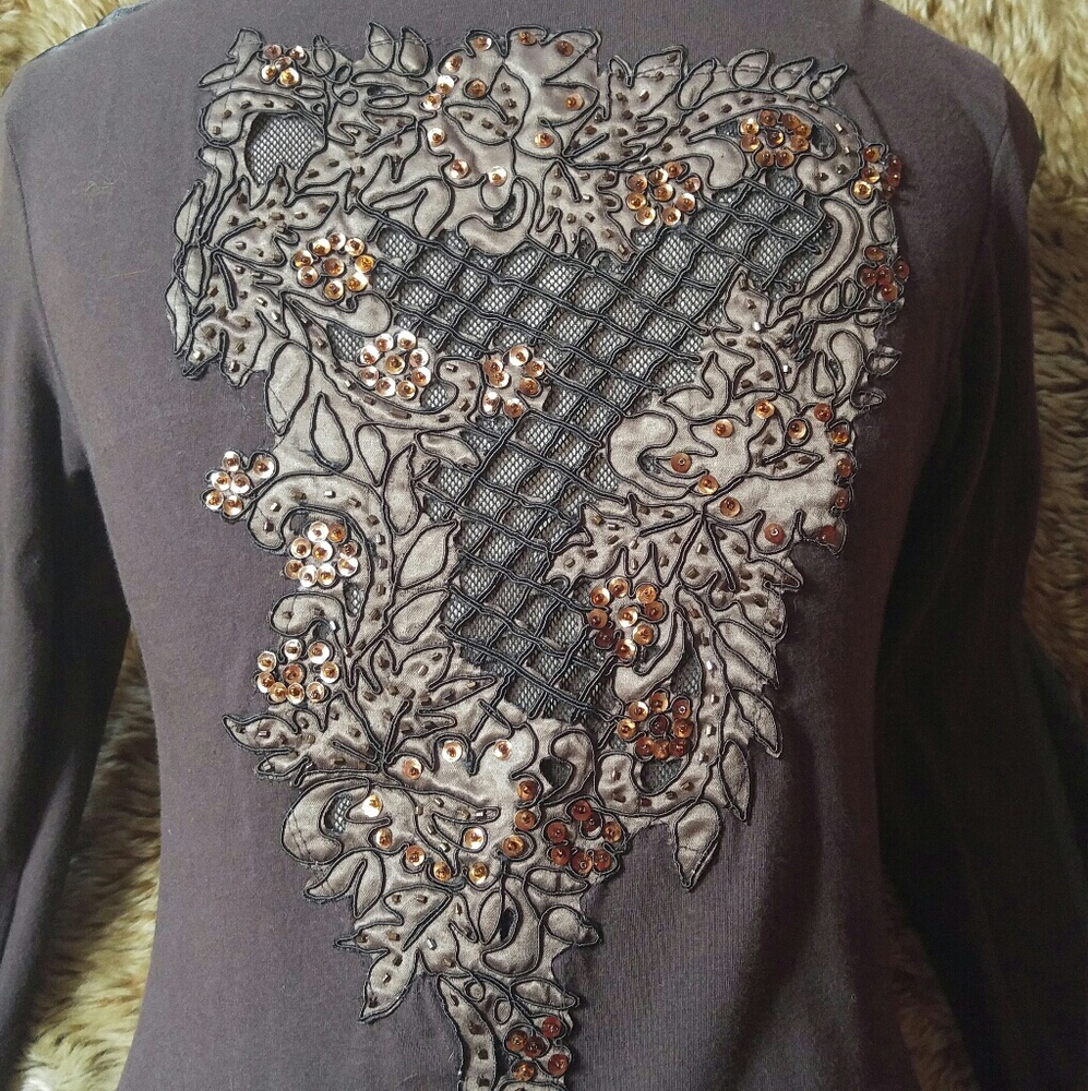 Scoop Neck Long Sleeve Tee